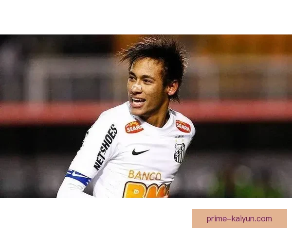 内马尔再现经典技艺，虹吸过人助队伍锁定胜局，表现亮眼。